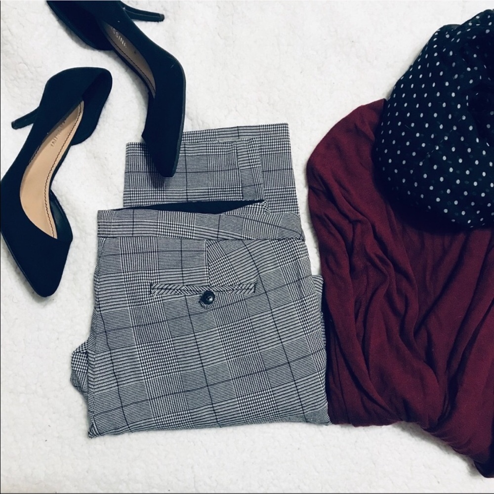 ADRIENNE VITTADINI Grey Windowpane Trousers